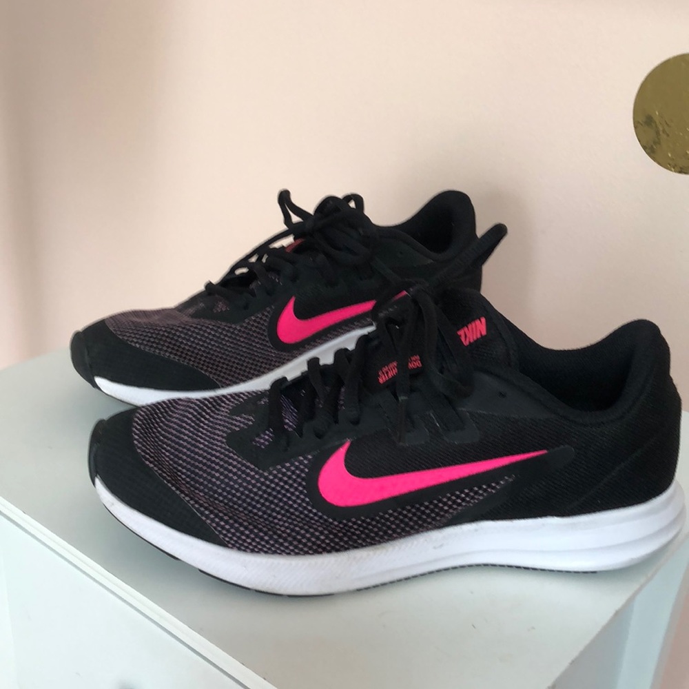 Nike Running Shoes👟